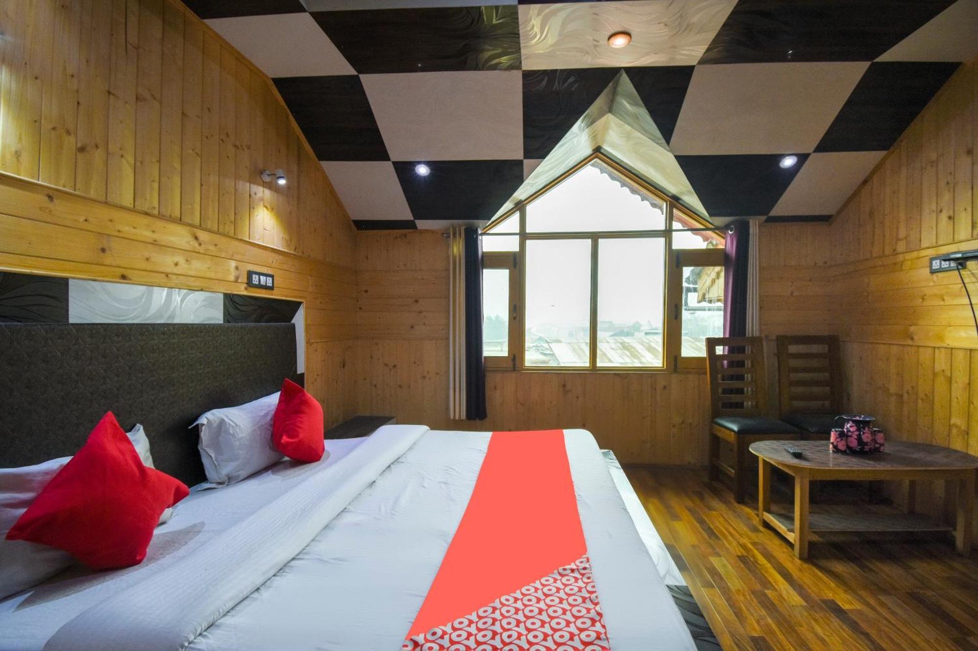 OYO 66476 Hotel Divine Kashmir Durgjan Exterior foto