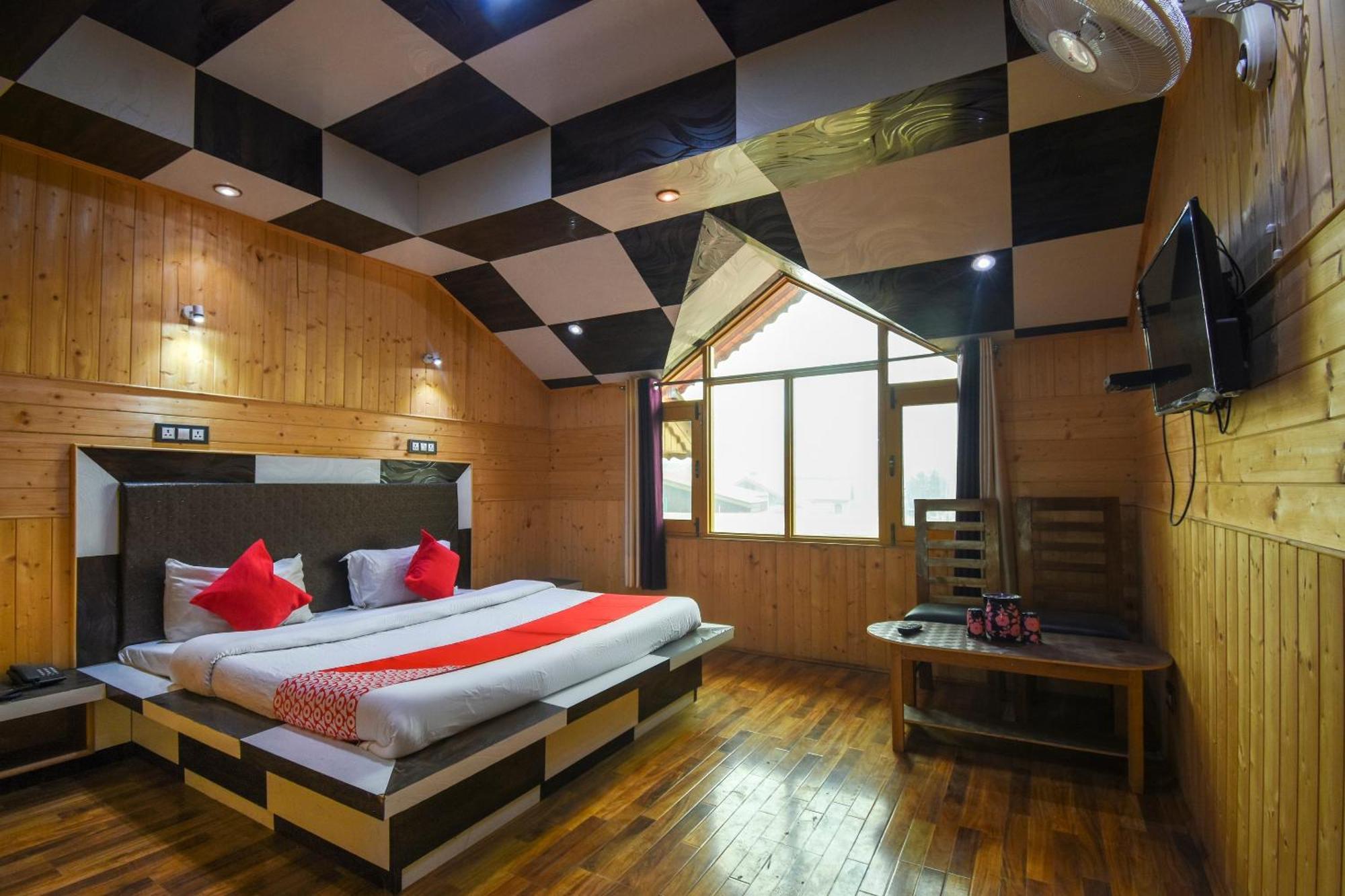 OYO 66476 Hotel Divine Kashmir Durgjan Exterior foto