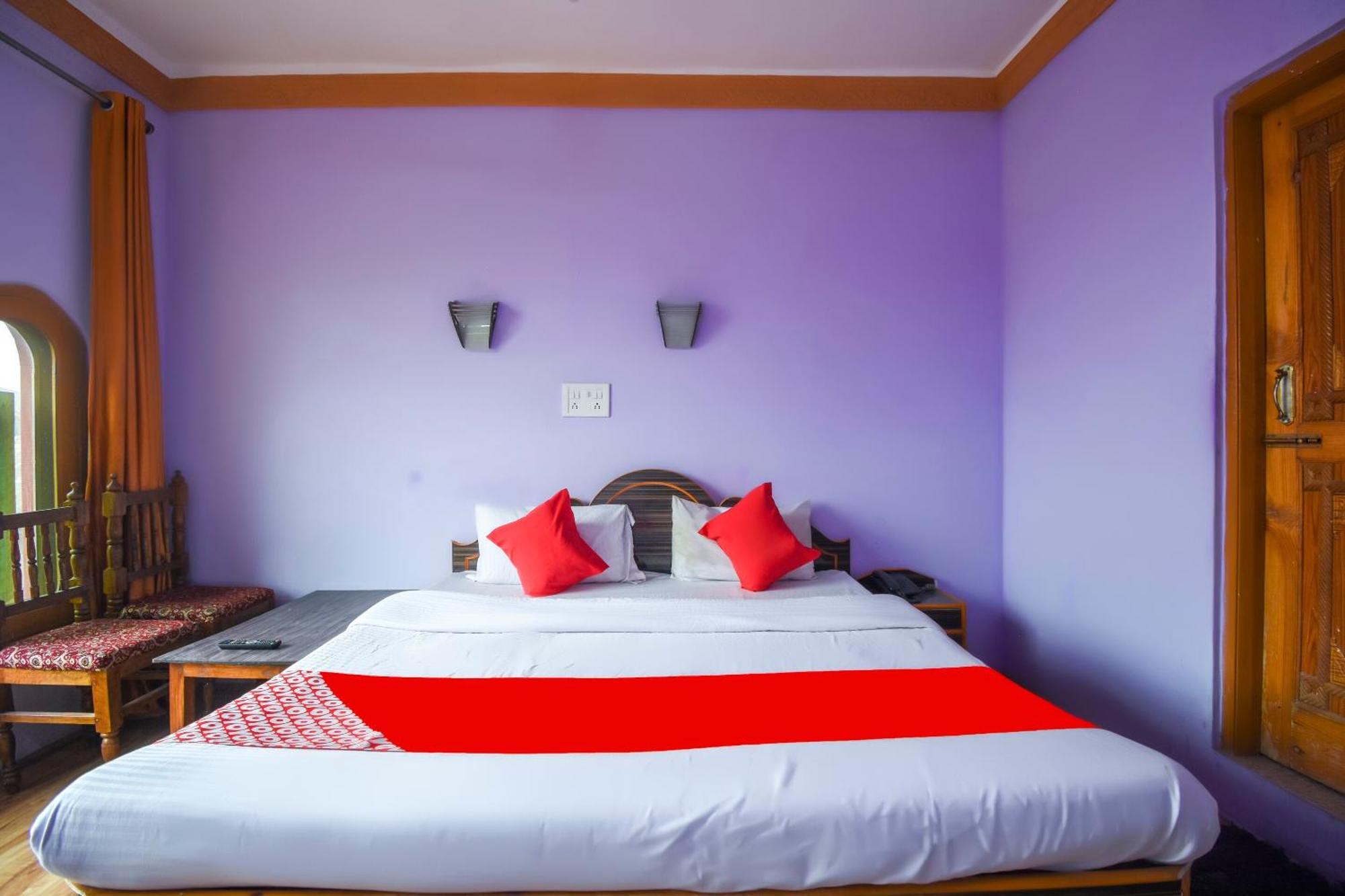 OYO 66476 Hotel Divine Kashmir Durgjan Exterior foto