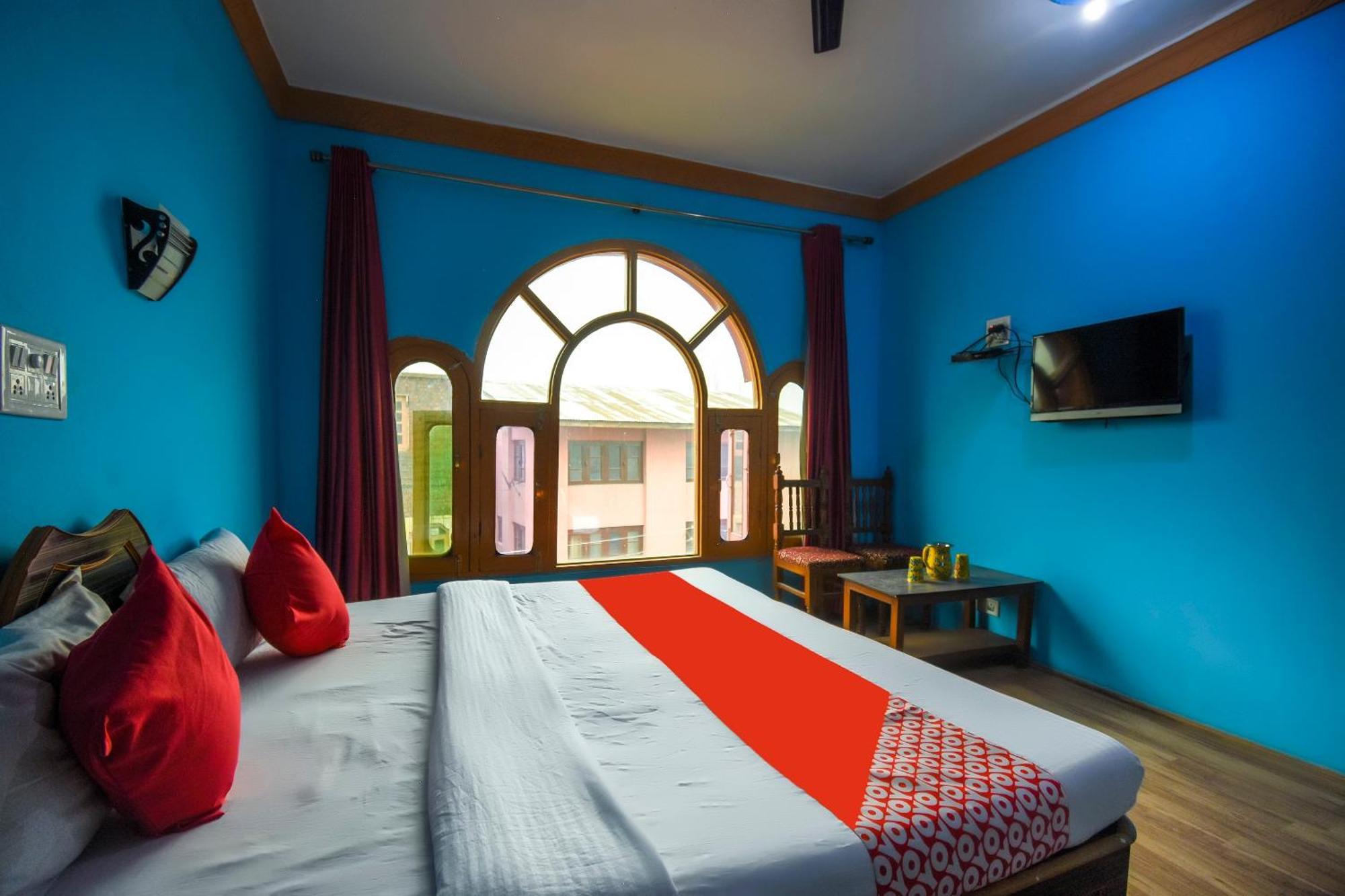OYO 66476 Hotel Divine Kashmir Durgjan Exterior foto